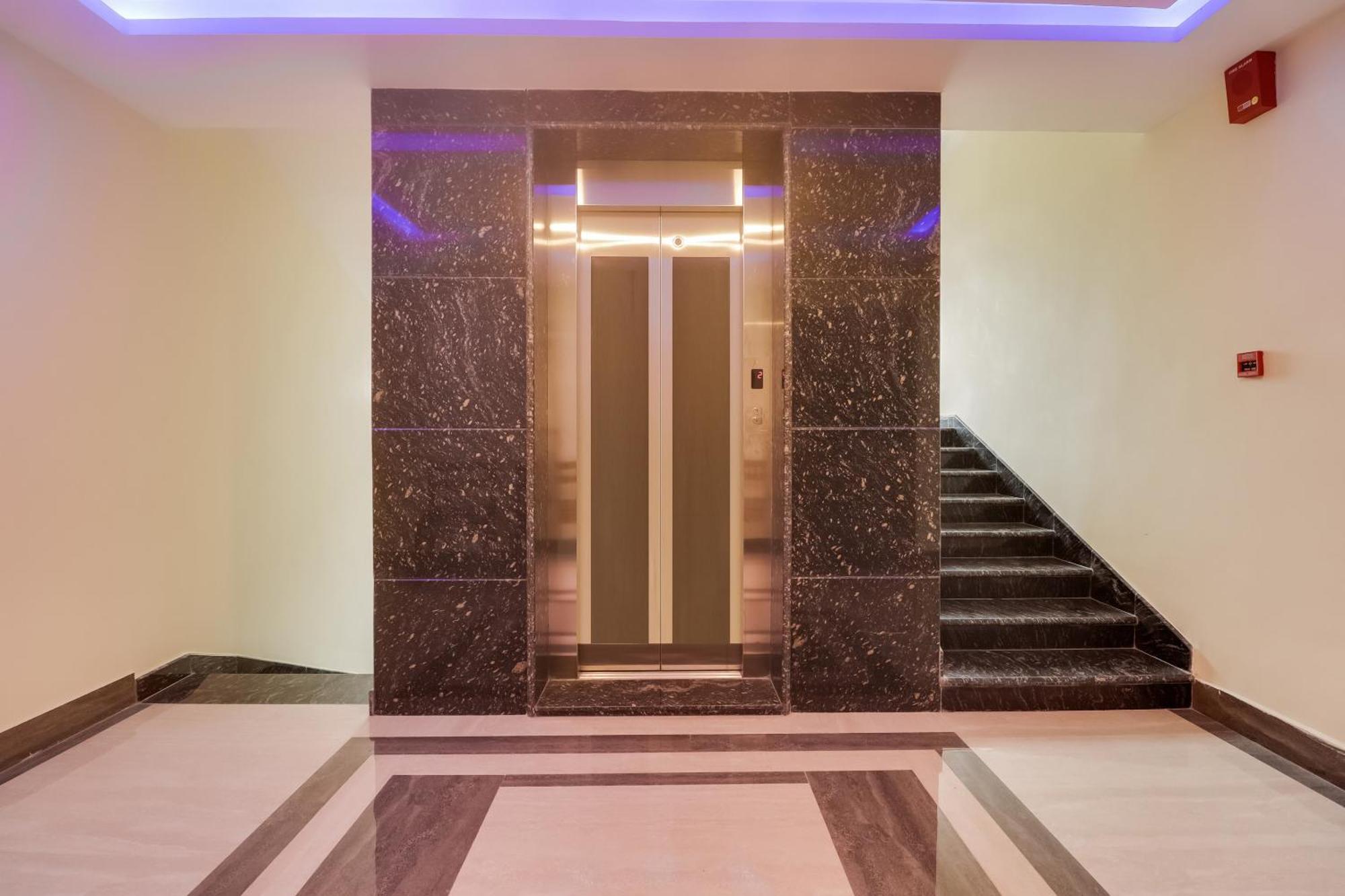 Hotel Townhouse Dj Grand Tirupati Exterior foto