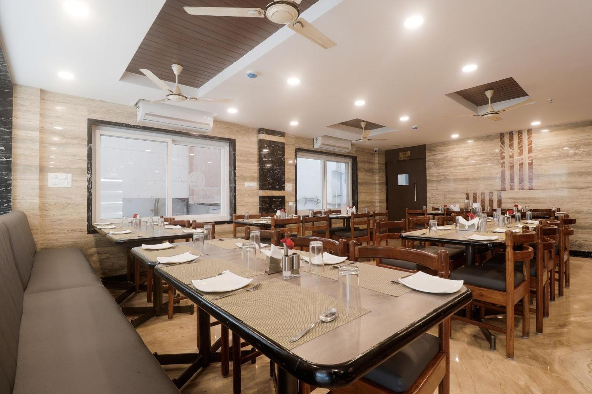 Hotel Townhouse Dj Grand Tirupati Exterior foto