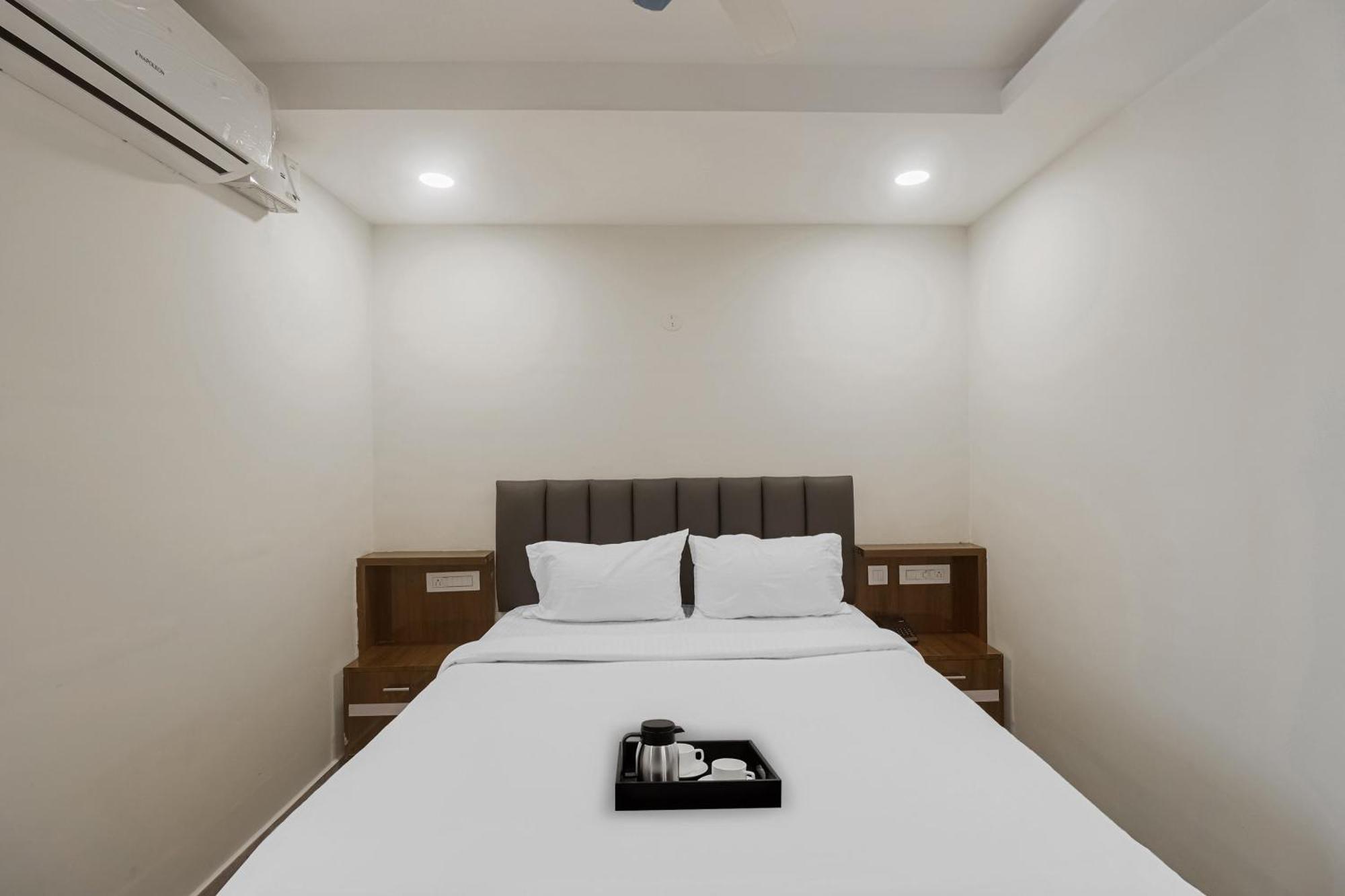 Hotel Townhouse Dj Grand Tirupati Exterior foto